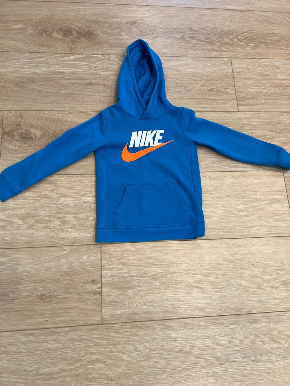 Boys blue Nike hooded sweatshirt 6-7 years
